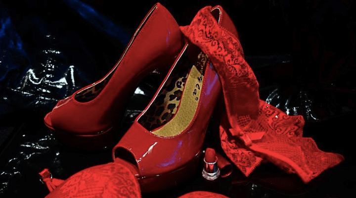 Sell used shoes deals online for cash
