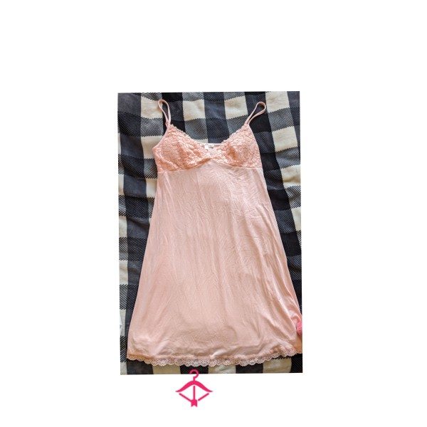 🩷Little Light Pink Lace Bust Nightdress Size Medium 🔥🔥
