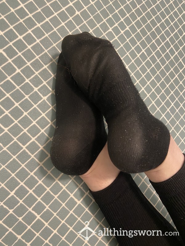 1 Week+ Worn Smelly Sweaty Black Trainer Socks