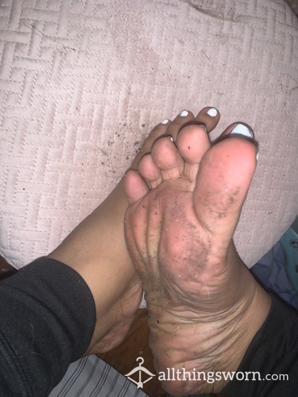 9 Dirty Feet Pics