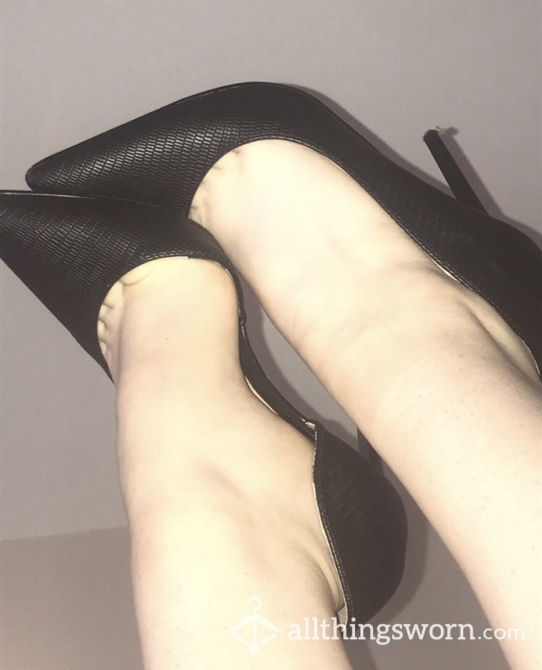 10 Quick Shots Of Me Wearing My Black Stiletto Heels With Dirty Soles. Imagine My Dom Side Stepping On You While You Lick Those Dirty Soles!