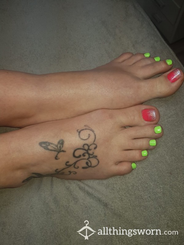 10 Sexy Feet Pictures