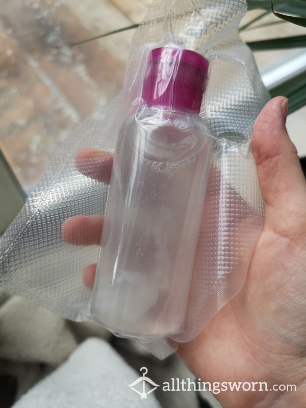 100ml Of My Saliva *Vacuum Sealed For Ultimate Freshness* 😍❤️ + Get A 1 Minute Video Of Me Spitting Into The Bottle For Free! 😍😍❤️