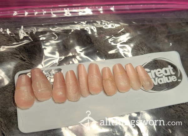 1.5 Week Worn Press On Nails & 4 Min Removal Video Via Drop Box. Shipping Included!