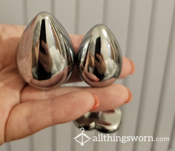 1x Small 1x Large Anal Plugs Used