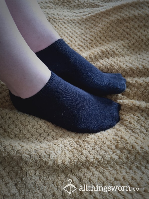 2 Day Wear, Little Black Socks  😈
