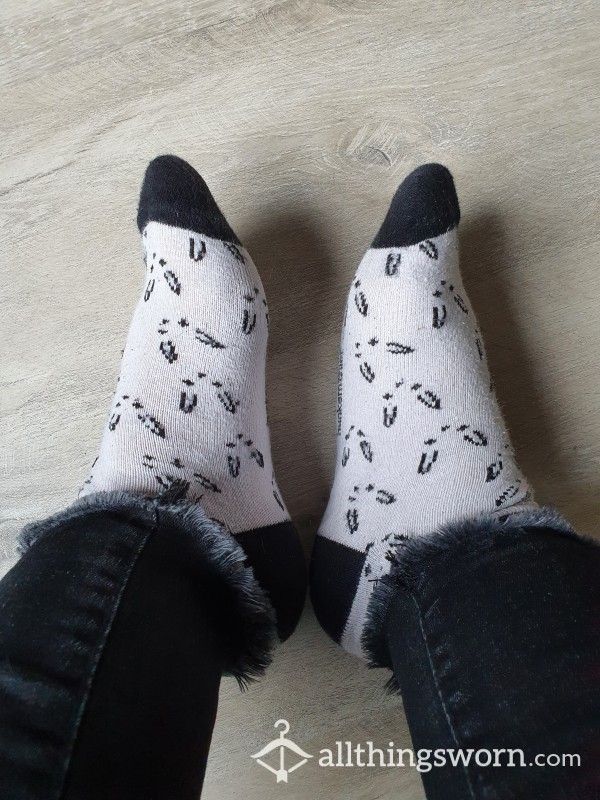 Old Bunny Socks 🐰 2 Day Wear Incl