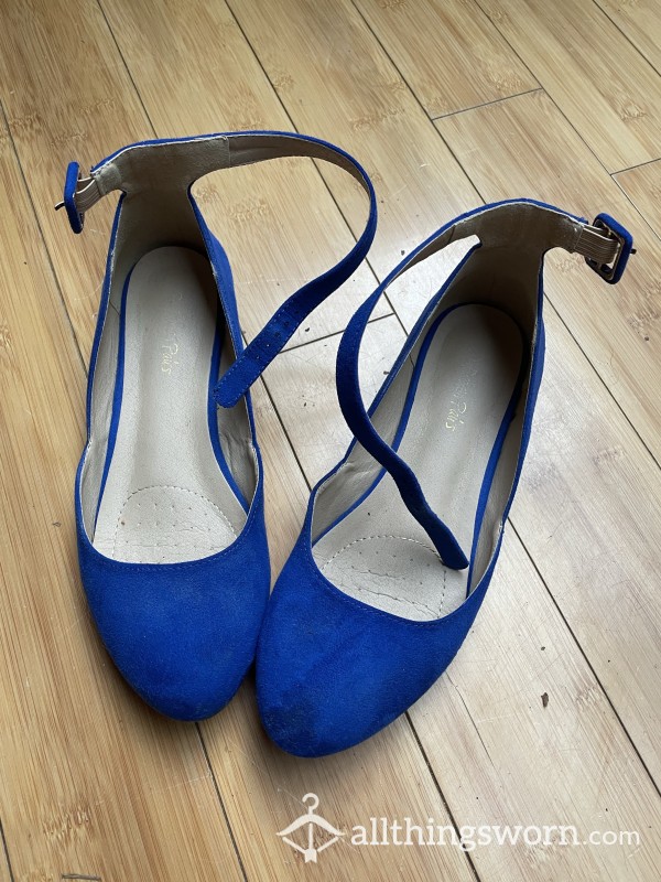 2 YEARS WORN Blue Strappy Flats