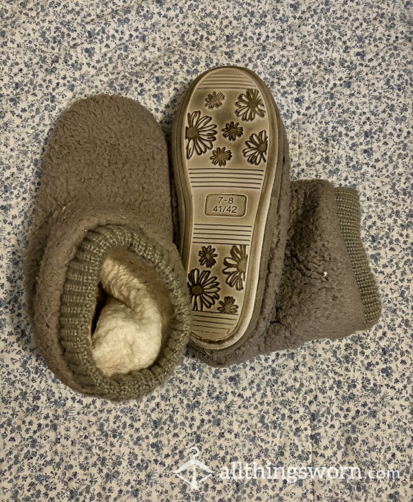 $25 Well Used Fuzzy Boot Slippers, All The Foot Sweat Ready For You!
