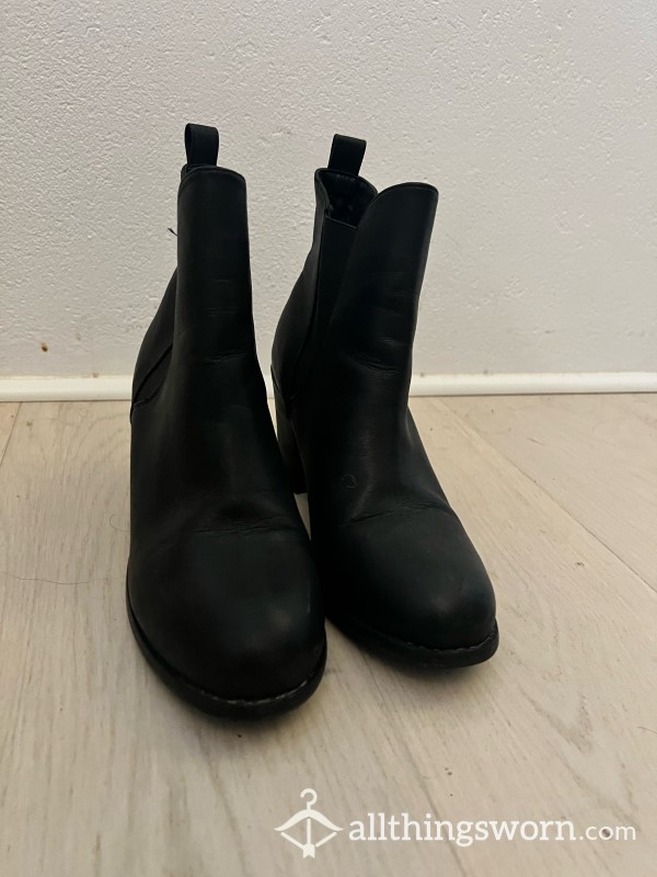 3-in Chelsea Boots