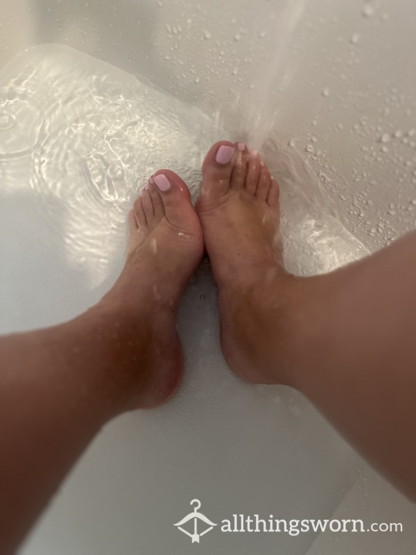 3 Pics Of Clean, Fresh Pedicured Pink Toes In The Bath