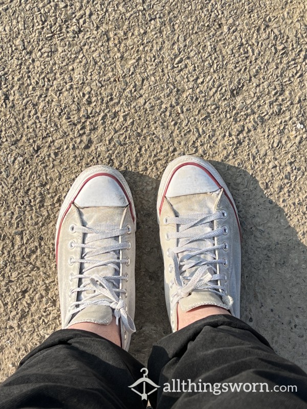 3 YEARS!! Size 7 Womens Converse