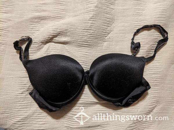 🧺📸💗32A 💗 Aerie 💗 Unknown Material, Likely Cotton And Polyester 💗 Black Bra 💗 So Old The Straps Are Coming Apart 💗 15+ Years Old 💗 One Of My First Bras