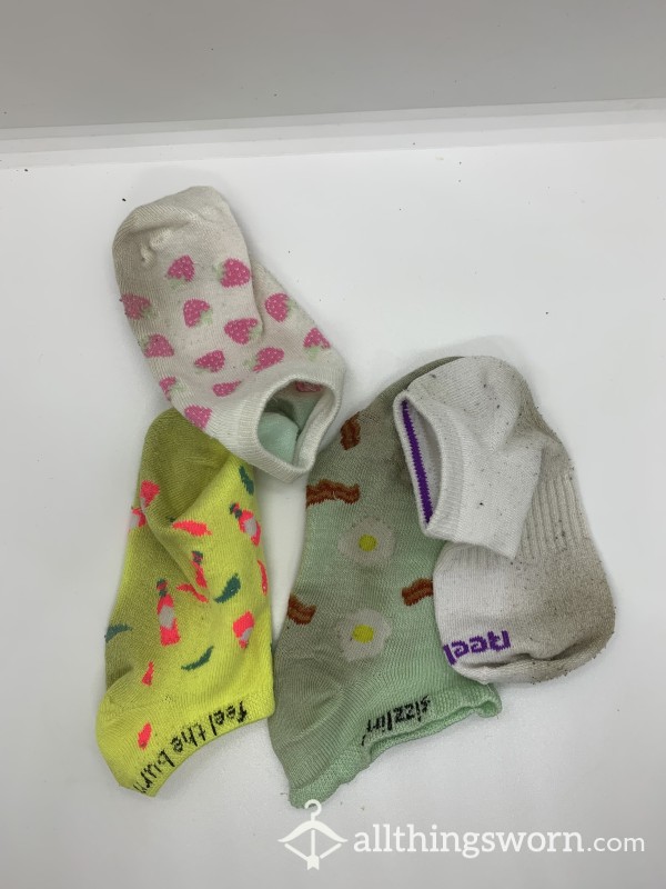 4 Mix Match Dirty Socks