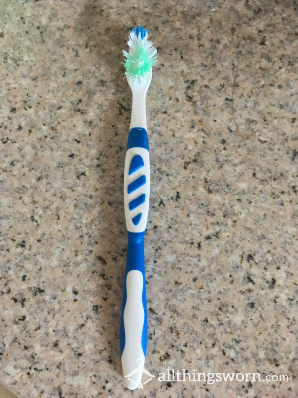 4 Month Used Toothbrush! 🪥 🦷