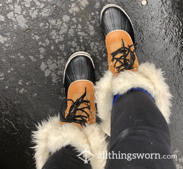 4 Year Old WELL WORN Snow Boots (hardly Worn With Socks Because Of The Sherling Interior)