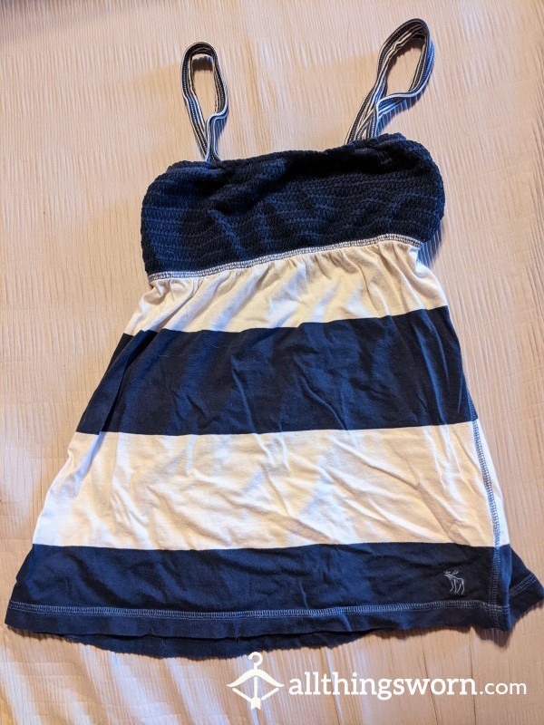 [$45 OBO]🧺📸🌷Abercrombie&Fitch🌷XSmall Blue And White Striped Top With Shoulder Straps🌷Went On My Very First Date With My First Boyfriend As A Freshman In This Top🌷He Was An Asian & So Cute 😭🌷
