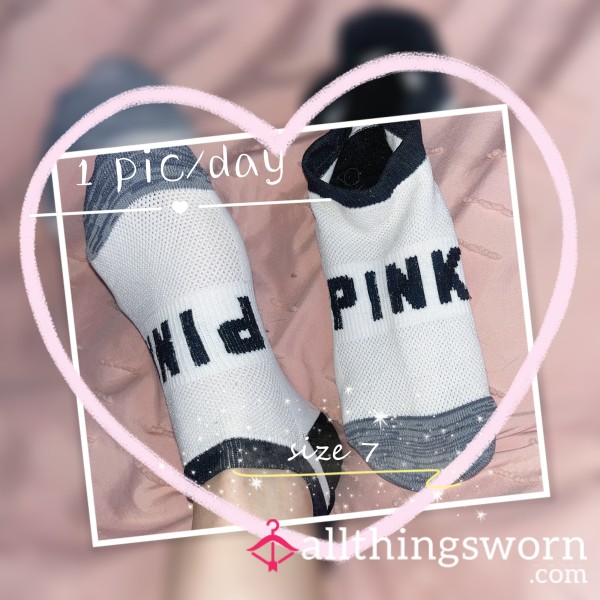 48 Hr ♡ PINK Victoria’s Secret Brown Dirty Ankle Socks