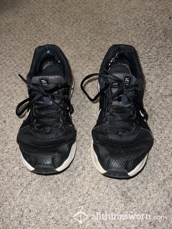 Nike's With Everyday Wear For 5 Years