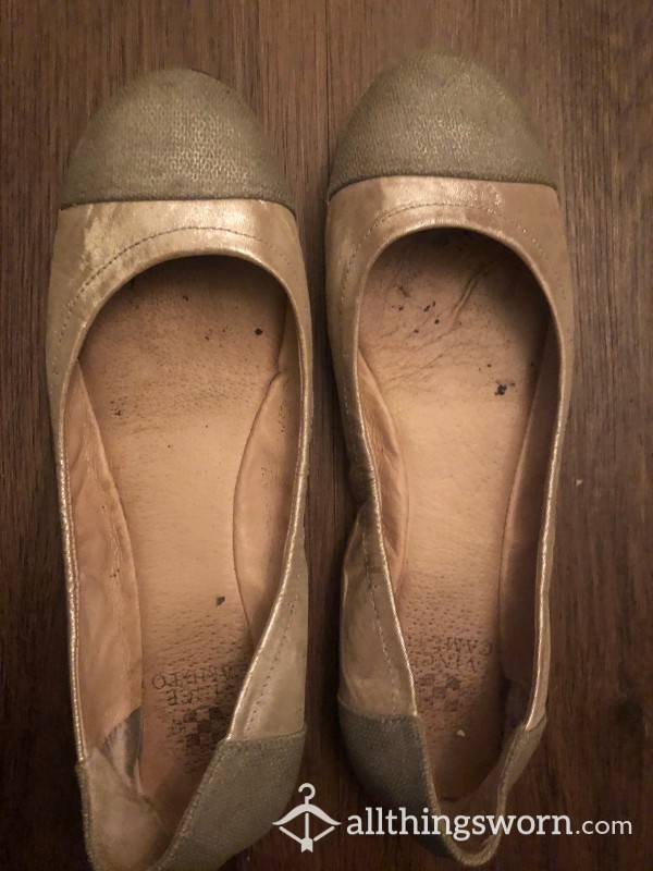 7 Yr Old Vince Camuto Smelly Flats Grey