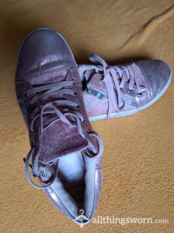 Well Worn Shoes, 8 Yrs Old Pastel