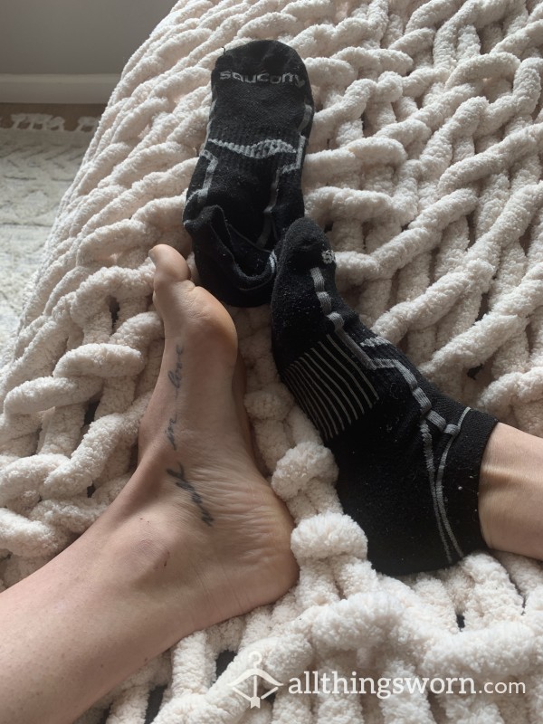 A Random Lover Left His Dirty Socks At My House
