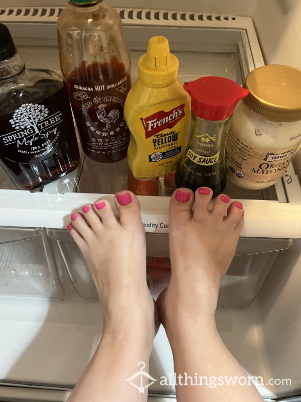 Absolutely Delicious FEET And FOOD | Custom Clip