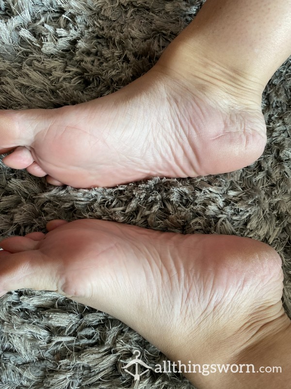 Acid Peel Booties And Foot Skin