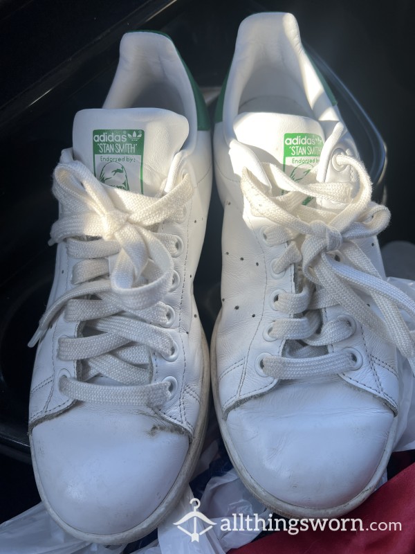 Adidas Tennis Shoes Stinky Comes With Seven Day Wear