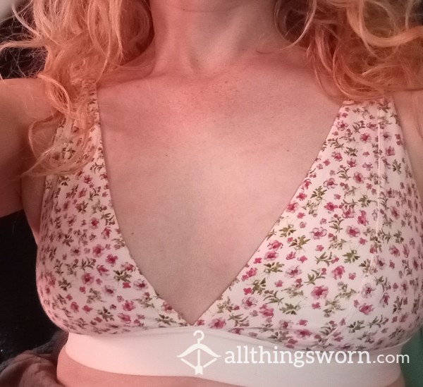 Adorable Lightweight Flowered Bralette.  Old Navy, Size X-small