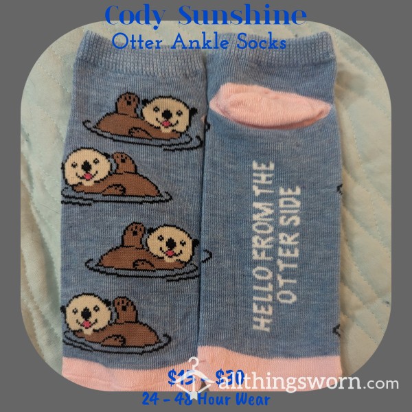 Adorable Otter Ankle Sockies! 🦦