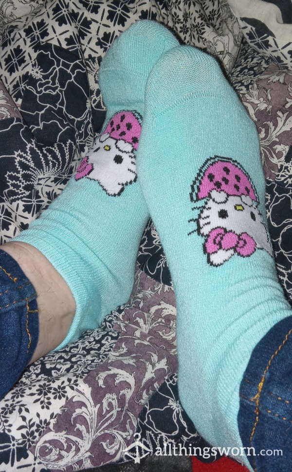 Adorable Turquoise Hello Kitty No-show Socks.  Other Colors Available!