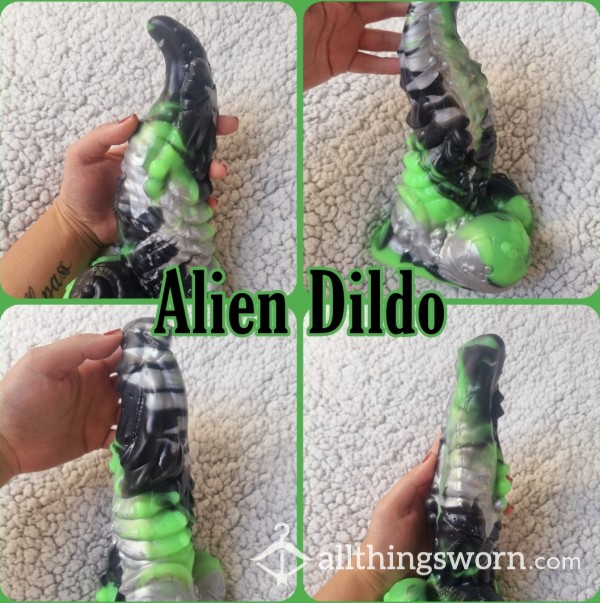 👽 Alien Dildo 👽 Nice Medium Sized Firm Sillicon Halloween 🎃