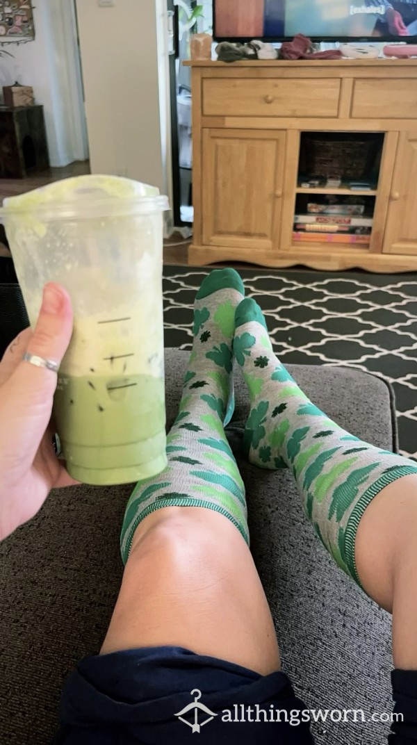 All Green Everything 🧦 🍵 💚