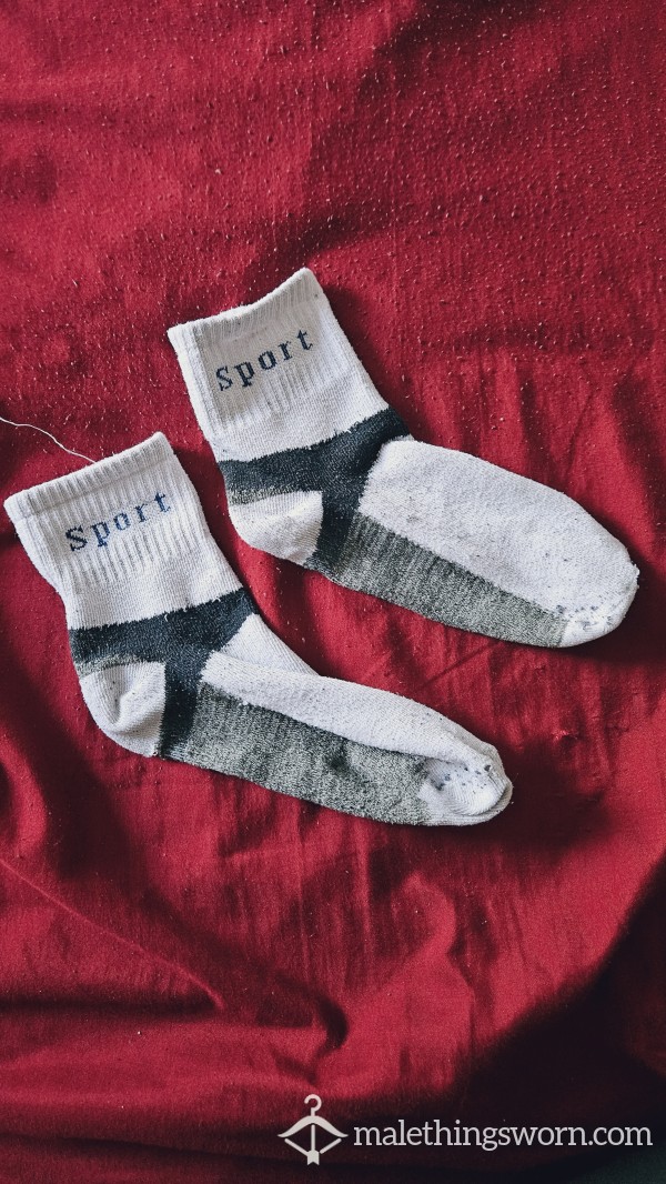 ALPHA'S POST-WORKOUT SOCKS 🔥 THE SMELL WILL MAKE YOU DIZZY 🔥 WET & SWEATY