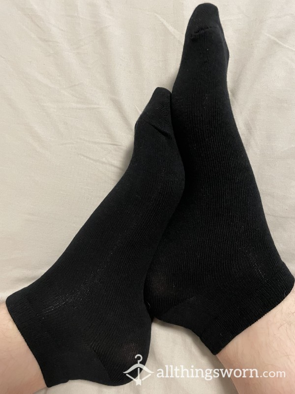 Alpha’s Well-Worn In The Gym Black Crew Socks Thick Large Man Socks Size 12 Foot Sweaty Stinky