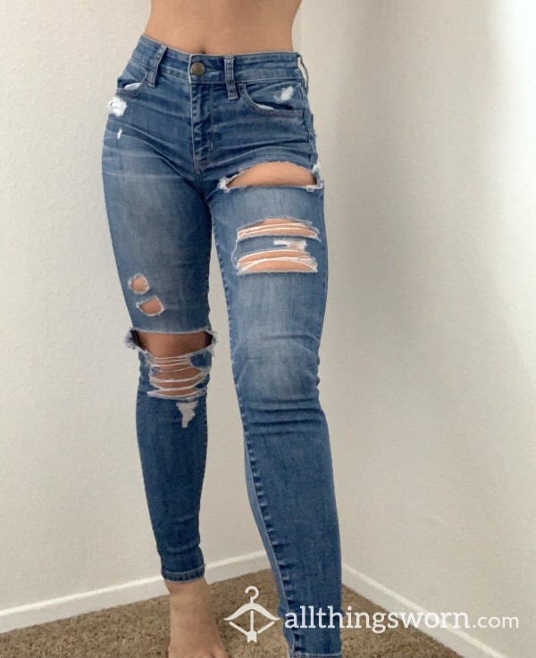 American Eagle Distressed Skinny Jeans
