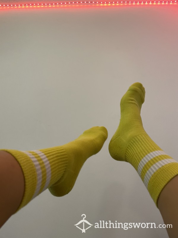 American Style Yellow Socks