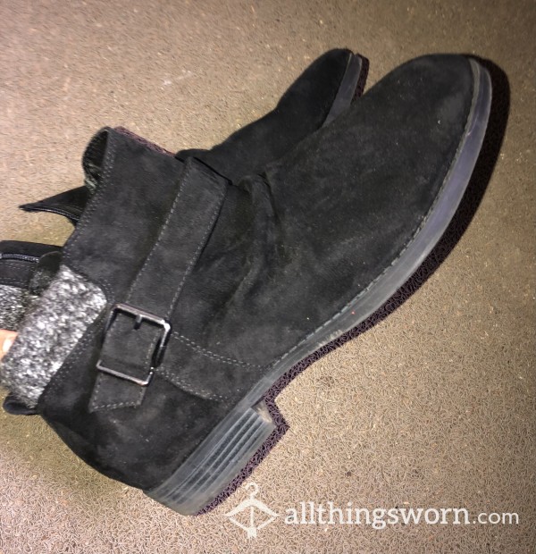 Stinky Ankle Booties For Big Feet