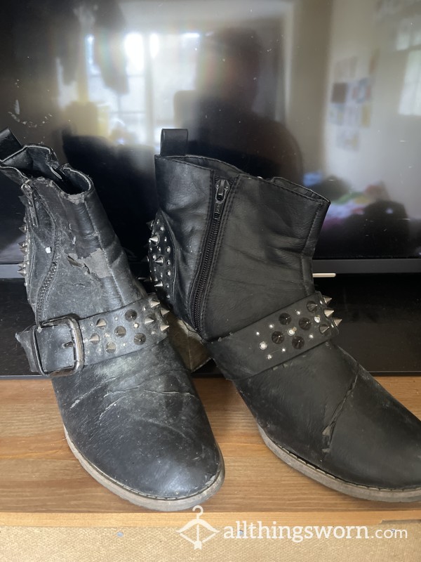 Ankle Stud Boots Very Well Worn - Just Reduced
