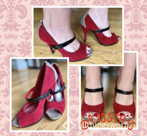 Anne Michelle Red Velvet And Tan With Black Strap Low Platform