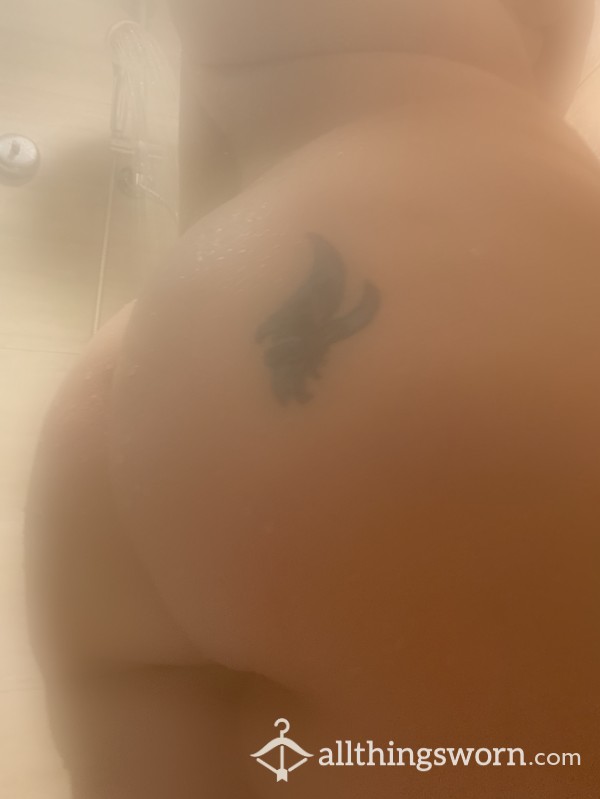 🧼 Ass Shots In The Shower 🚿