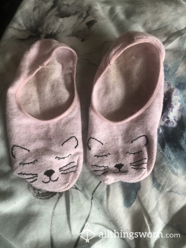 Baby Pink Kitty No Show Socks