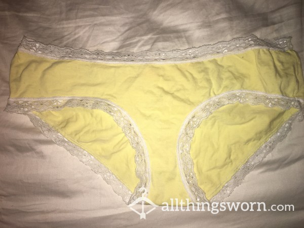 Baby Yellow Panties With White Lace Trim