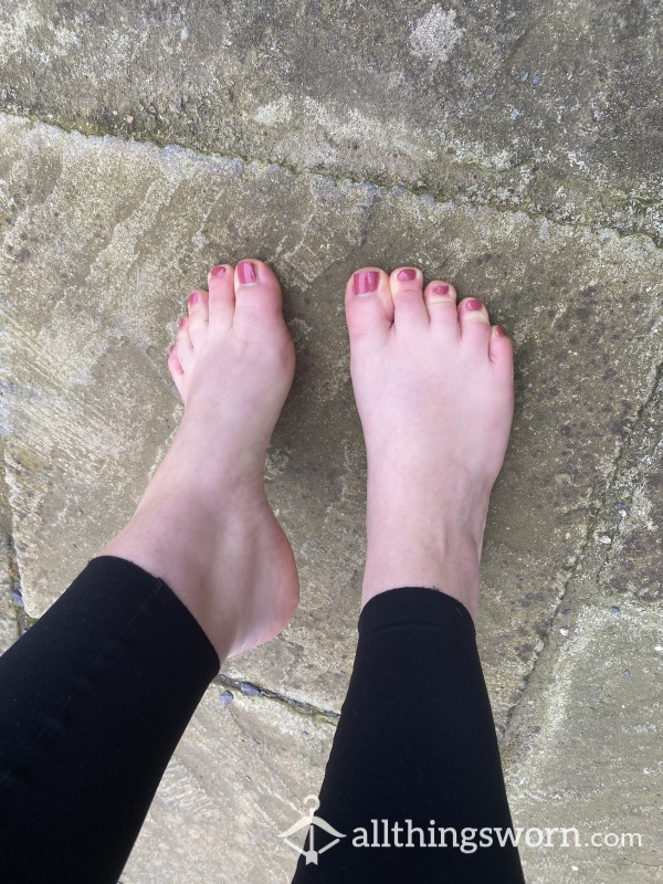 Barefoot Outside- See How Dirty My Feet Get