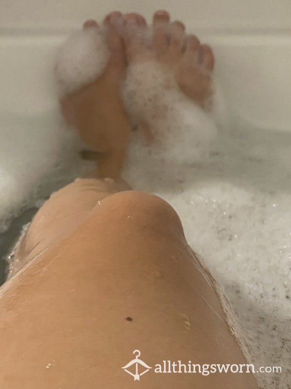 Bath Tub Fun🛁