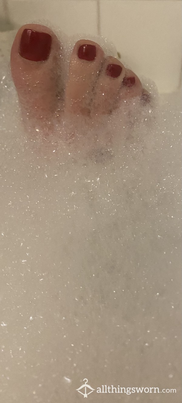 Bathtime Feet Pics X5