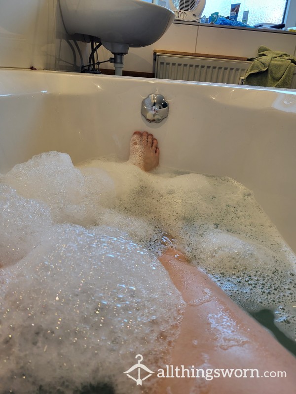 Bathtime 💧 For My Feet