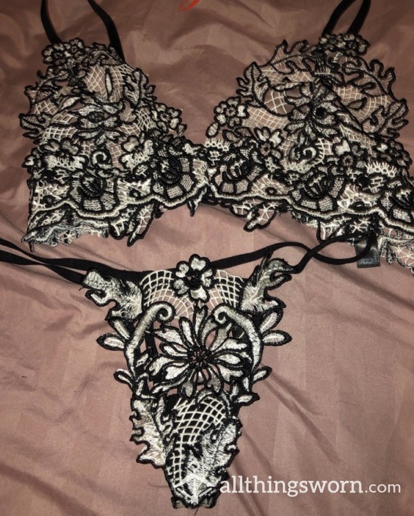 Beautiful Lace G-string And Brallette Set.