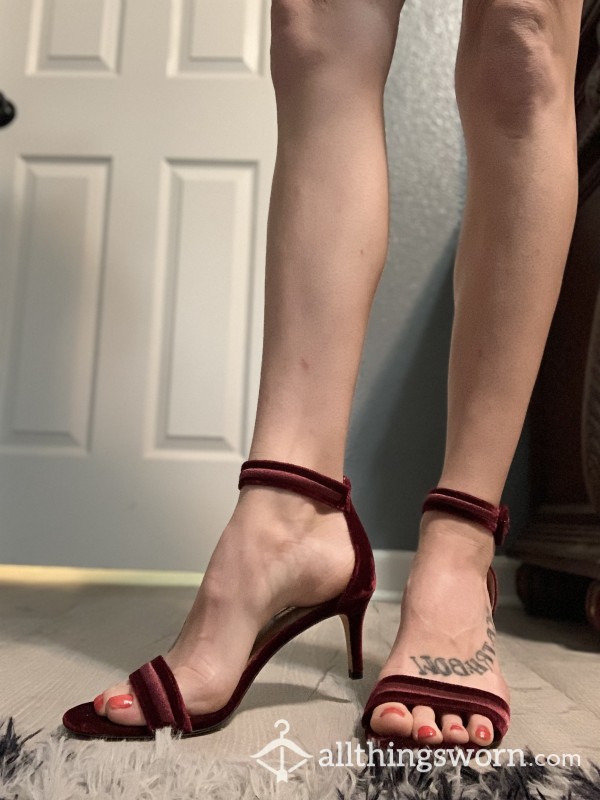 Beautiful Maroon Velvet Heels